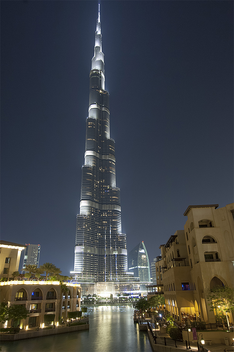 Burj Khalifa at night