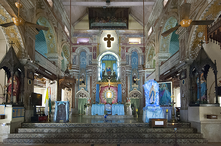 Inside Kerala church
